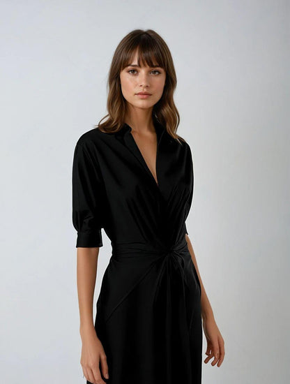Stijlvolle Gedrapeerde Jurk met Elegante Pasvorm